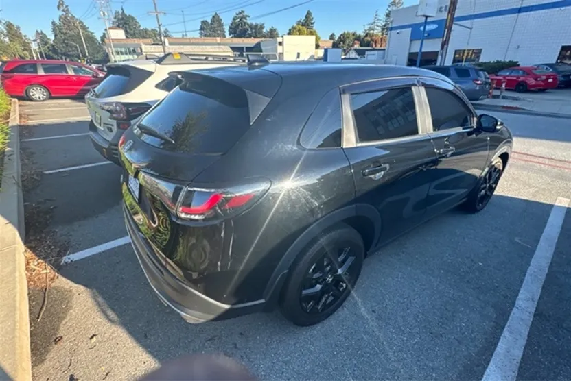 2024 Honda HR-V Sport photo 1