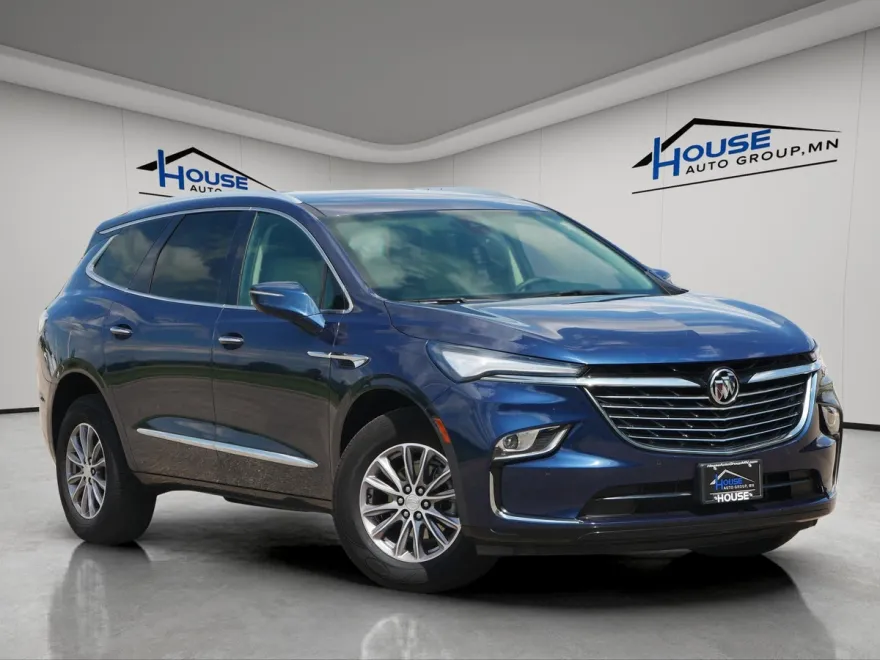 2022 Buick Enclave Essence photo 1