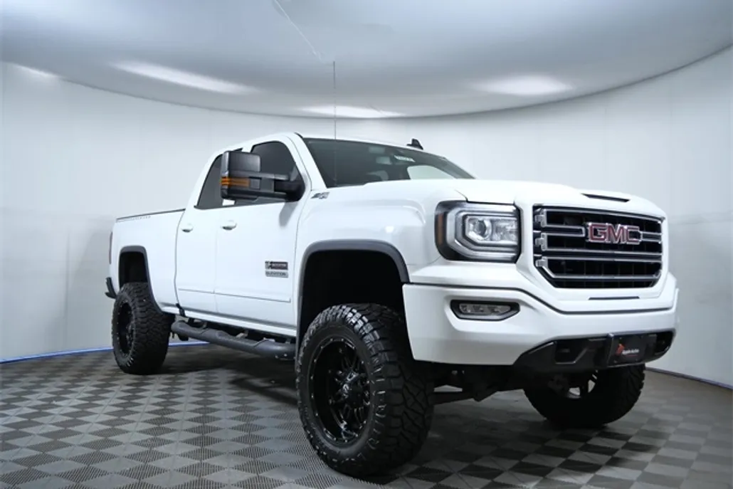 2017 Gmc Sierra 1500 SLE photo 1