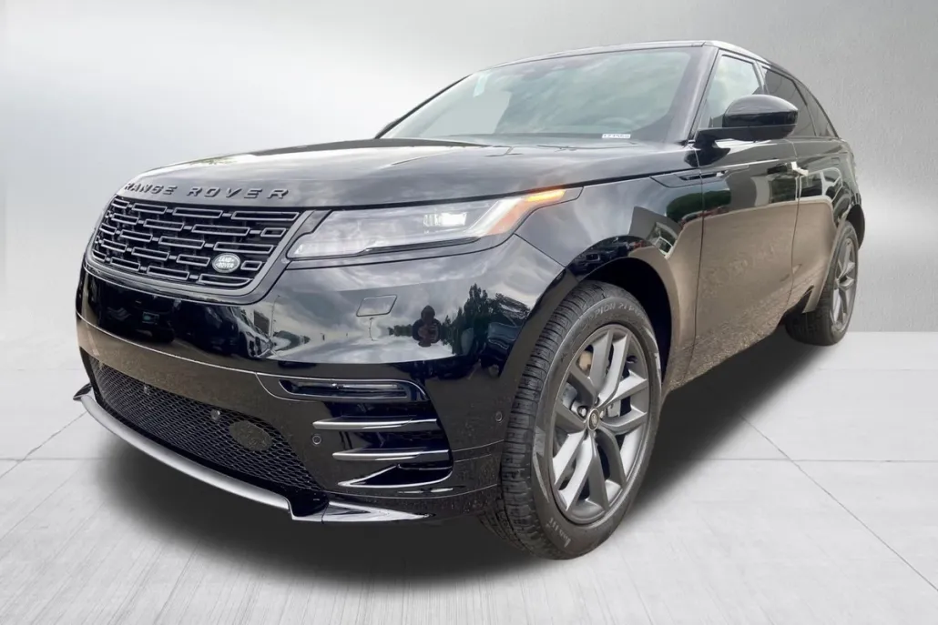2026 Land Rover Range Rover Velar SE photo 1