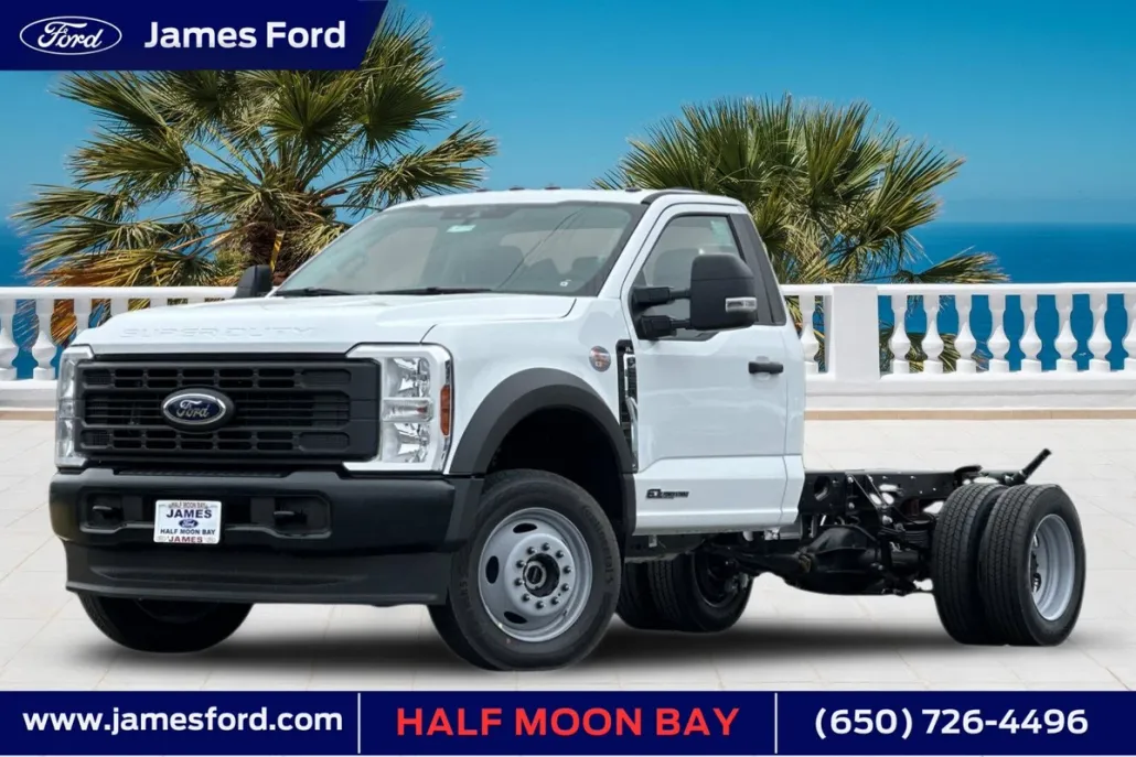 2025 Ford F-550 XL photo 1