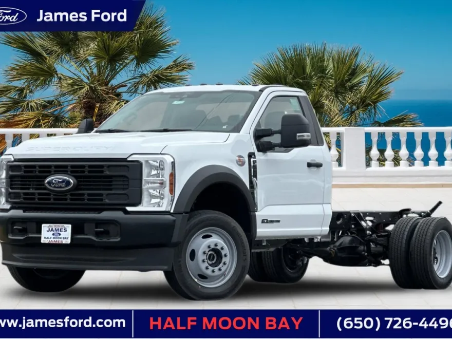 2025 Ford F-550 XL photo 1