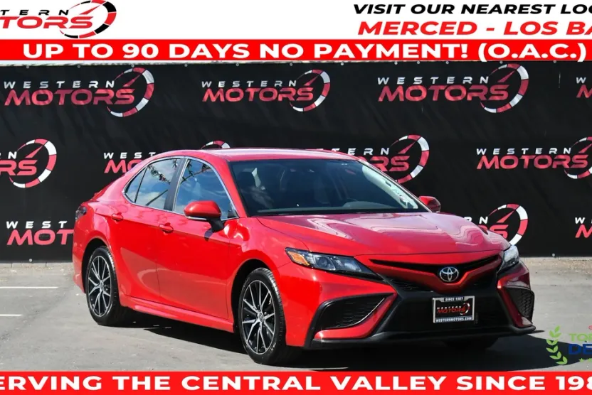 2024 Toyota Camry SE photo 1