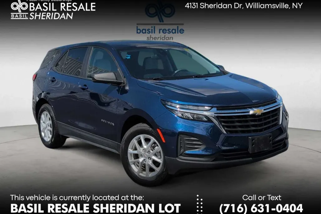 2022 Chevrolet Equinox LS photo 1