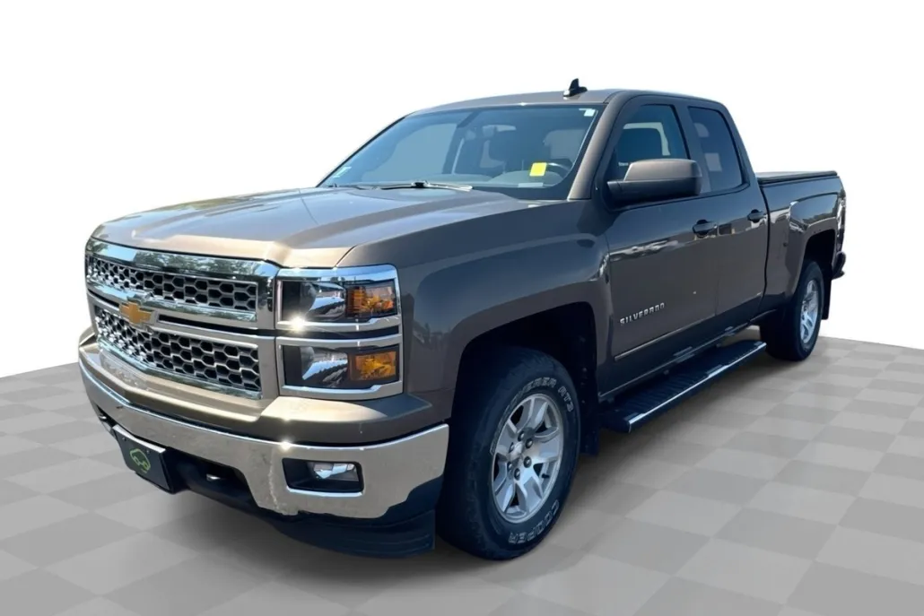 2015 Chevrolet Silverado 1500 LT photo 1
