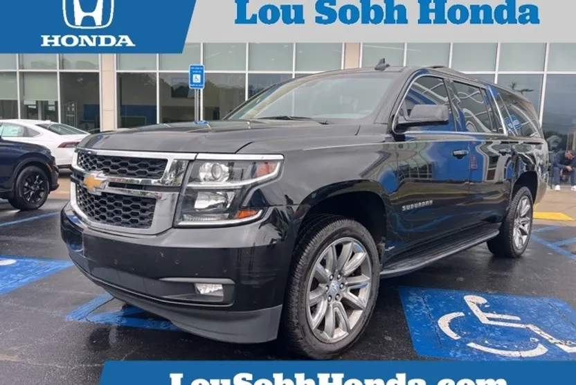 2020 Chevrolet Suburban LT photo 1
