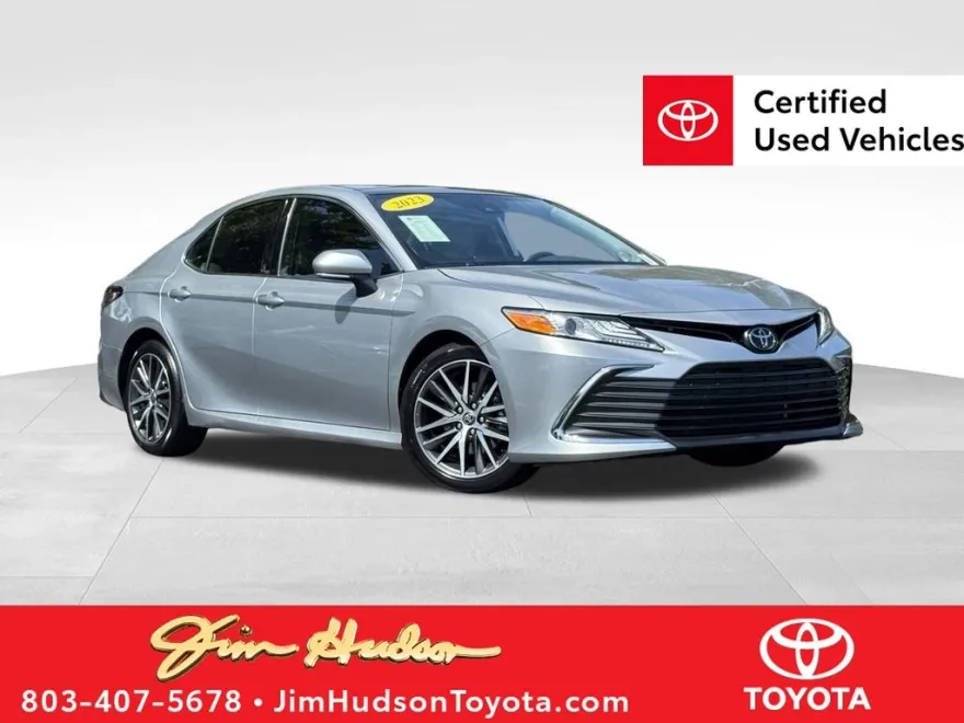 2023 Toyota Camry XLE V6 photo 1