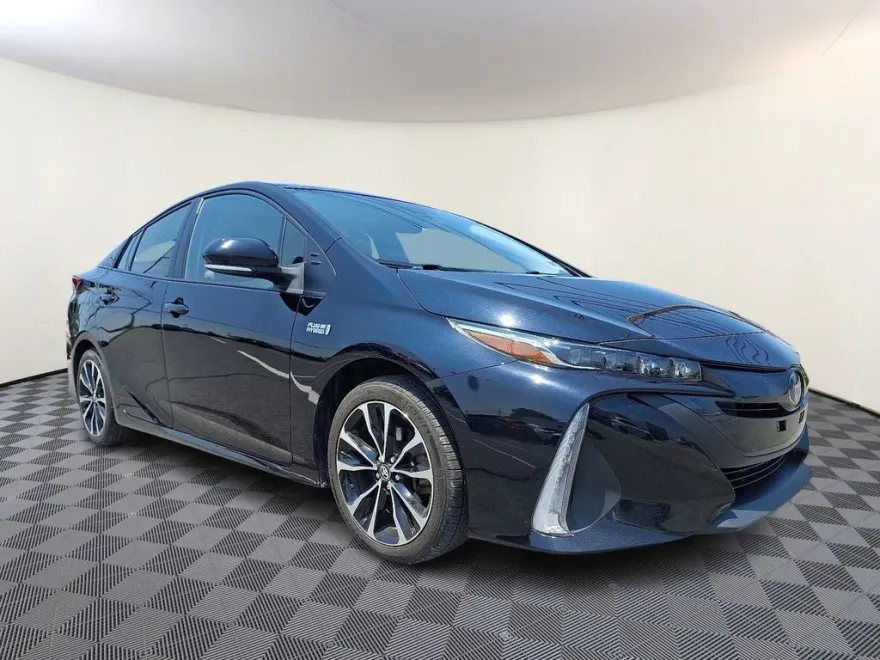 2021 Toyota Prius Prime XLE photo 1