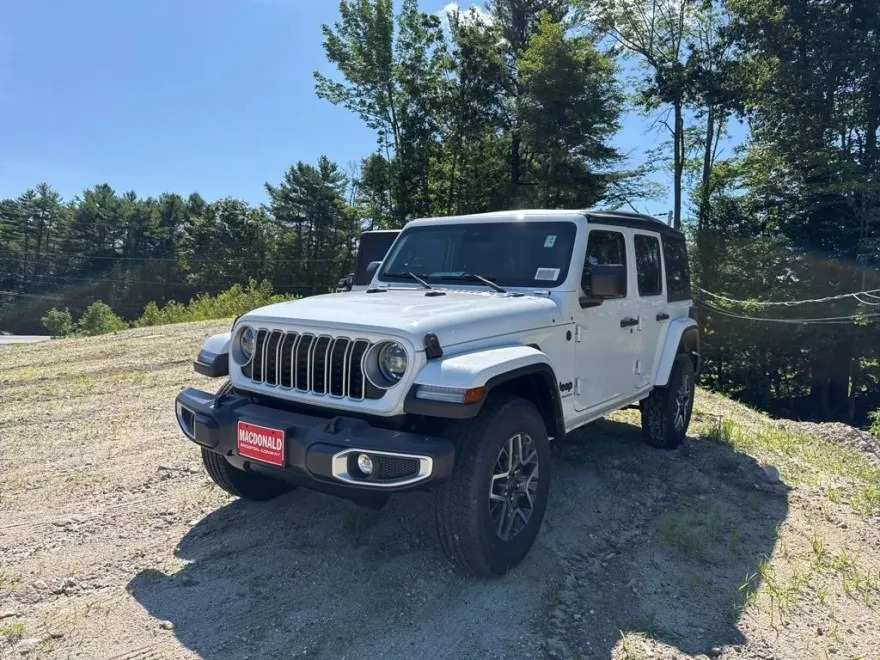 2025 Jeep Wrangler Sahara photo 1