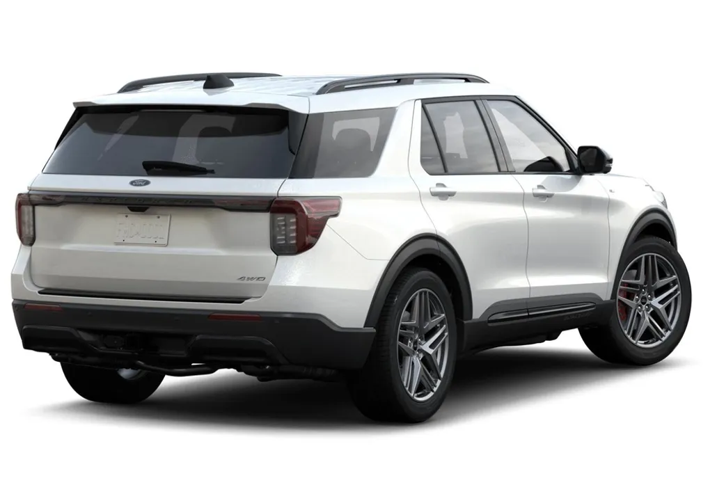 2025 Ford Explorer ST-Line photo 1