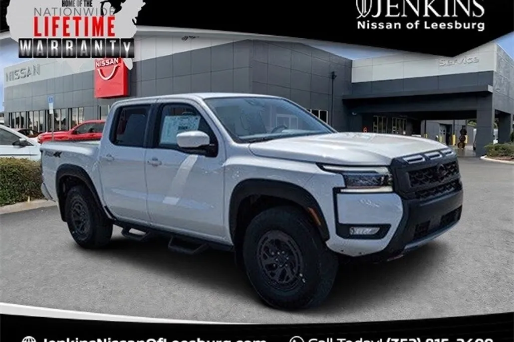 2025 Nissan Frontier PRO-4X photo 1