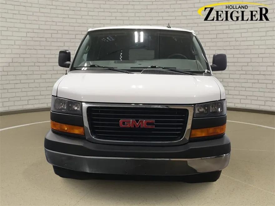 2023 Gmc Savana 2500 Cargo photo 1
