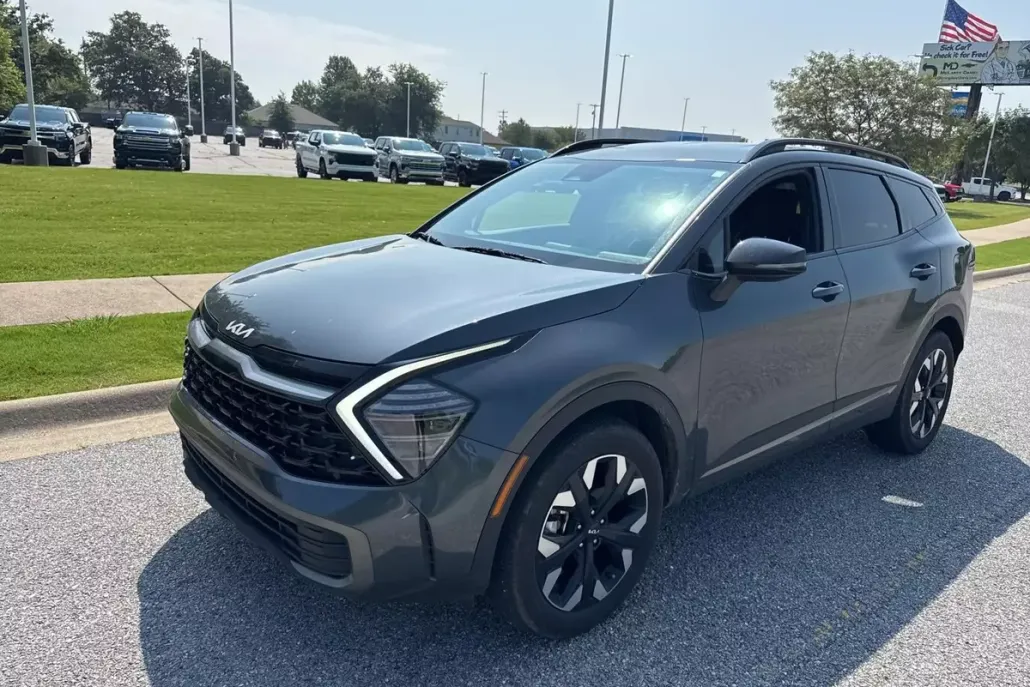 2024 Kia Sportage X-Line photo 1