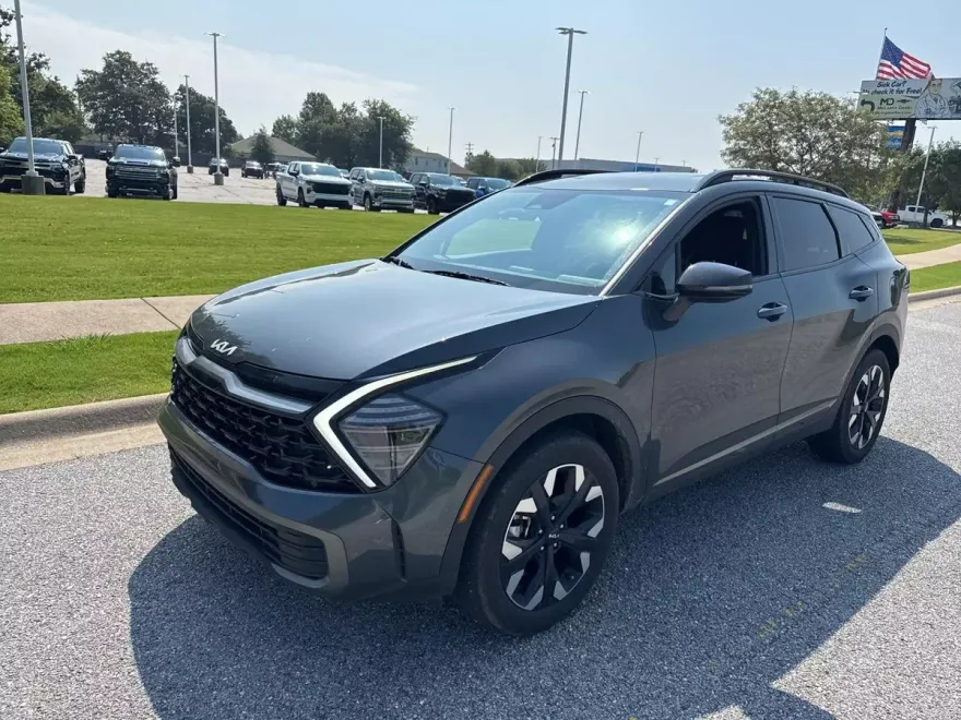 2024 Kia Sportage X-Line photo 1
