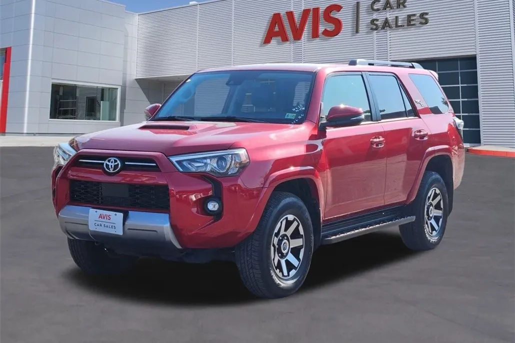 2024 Toyota 4Runner TRD Off-Road Premium photo 1