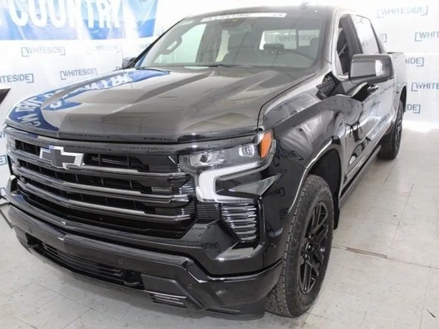 2025 Chevrolet Silverado 1500 High Country photo 1