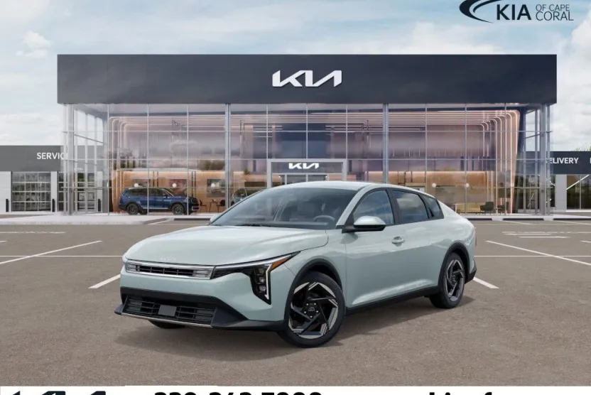 2025 Kia K4 EX photo 1