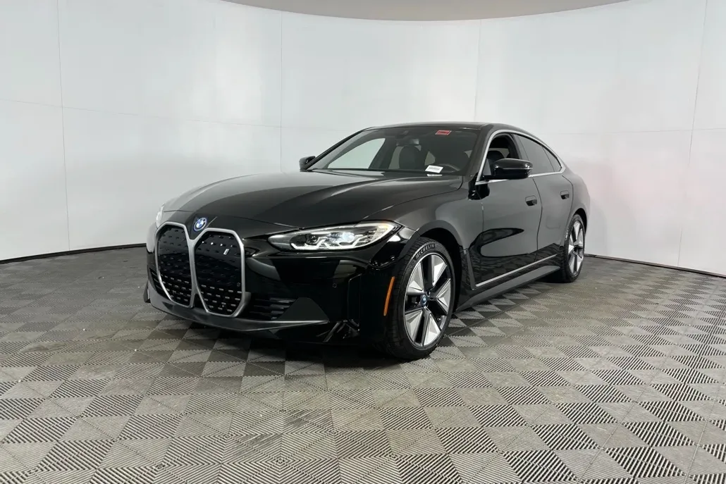 2023 Bmw i4 eDrive35 photo 1