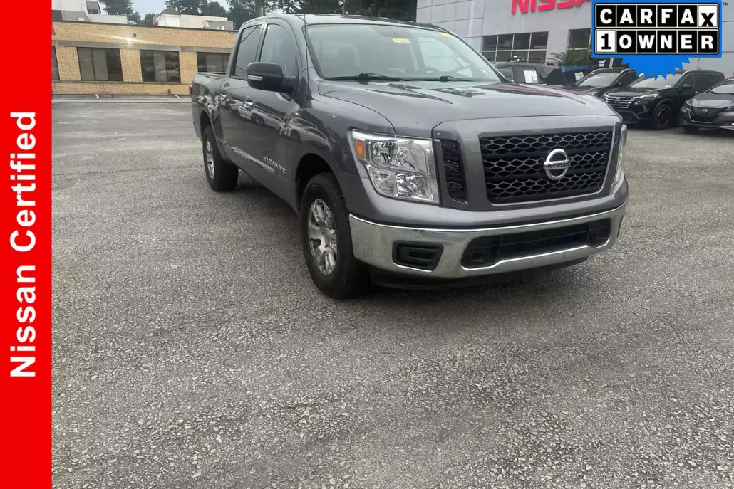 2019 Nissan Titan SV photo 1