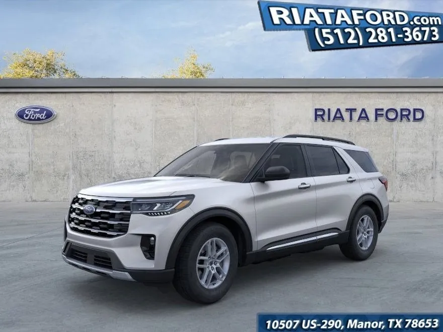 2025 Ford Explorer photo 1