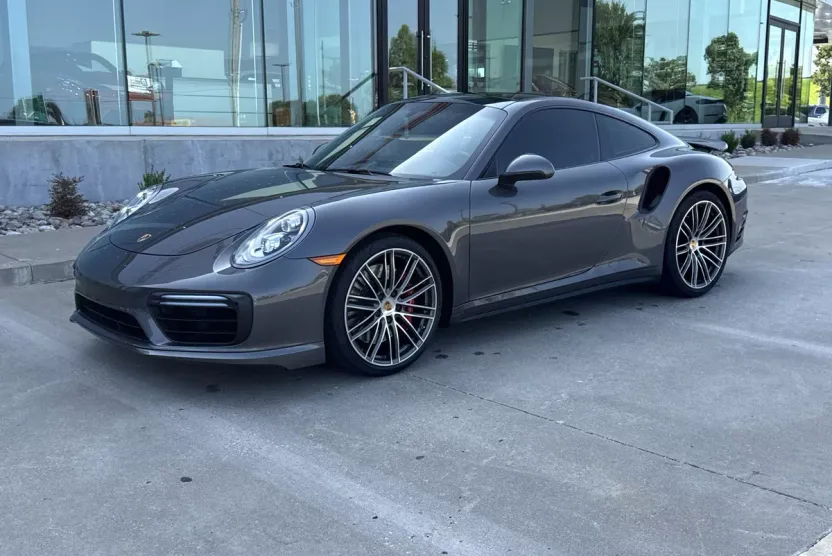 2019 Porsche 911 Turbo photo 1
