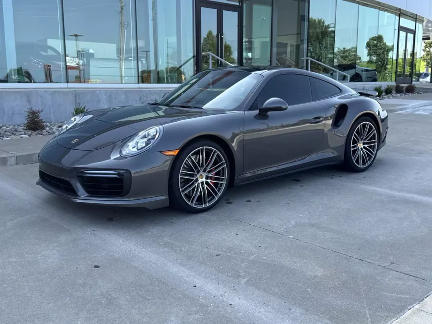 2019 Porsche 911 Turbo photo 1