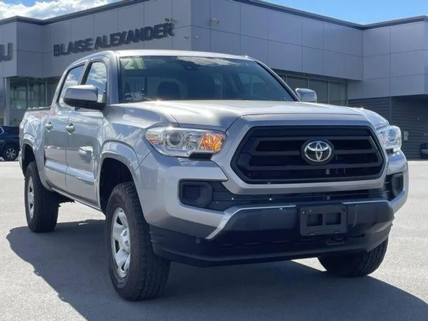 2021 Toyota Tacoma 4x4 SR Double Cab V6 photo 1