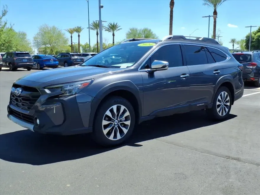2024 Subaru Outback Touring XT photo 1