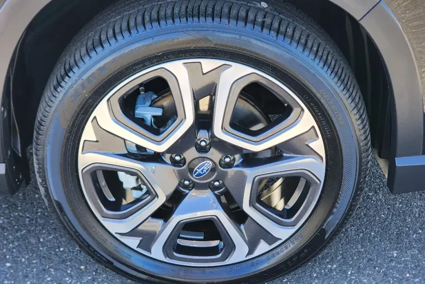2025 Subaru Ascent Touring photo 1