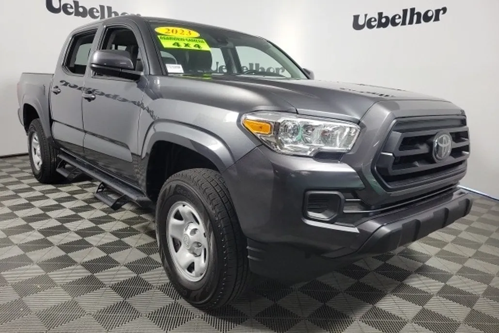 2023 Toyota Tacoma SR V6 photo 1