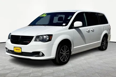 2018 Dodge Grand Caravan SE photo 2