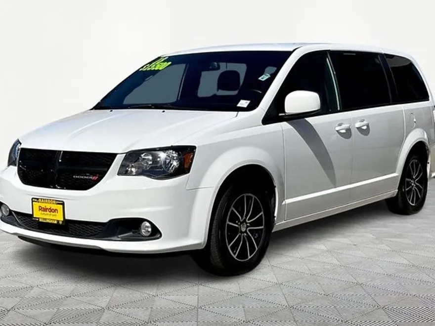 2018 Dodge Grand Caravan SE photo 2