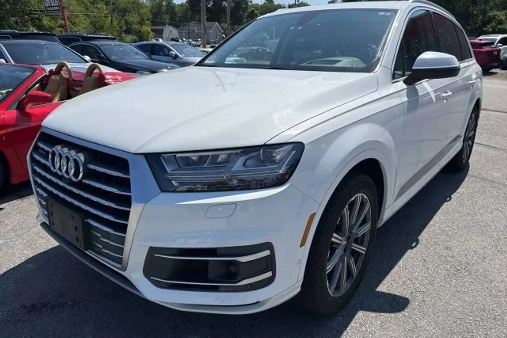 2019 Audi Q7 55 Prestige photo 1