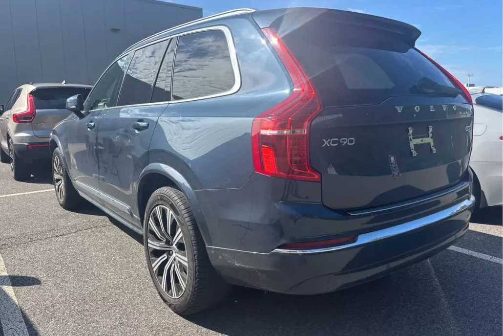 2024 Volvo XC90 B5 Core photo 1