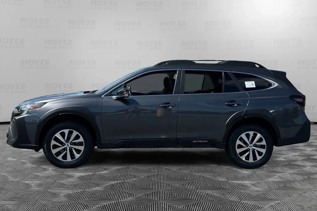 2024 Subaru Outback Premium photo 1