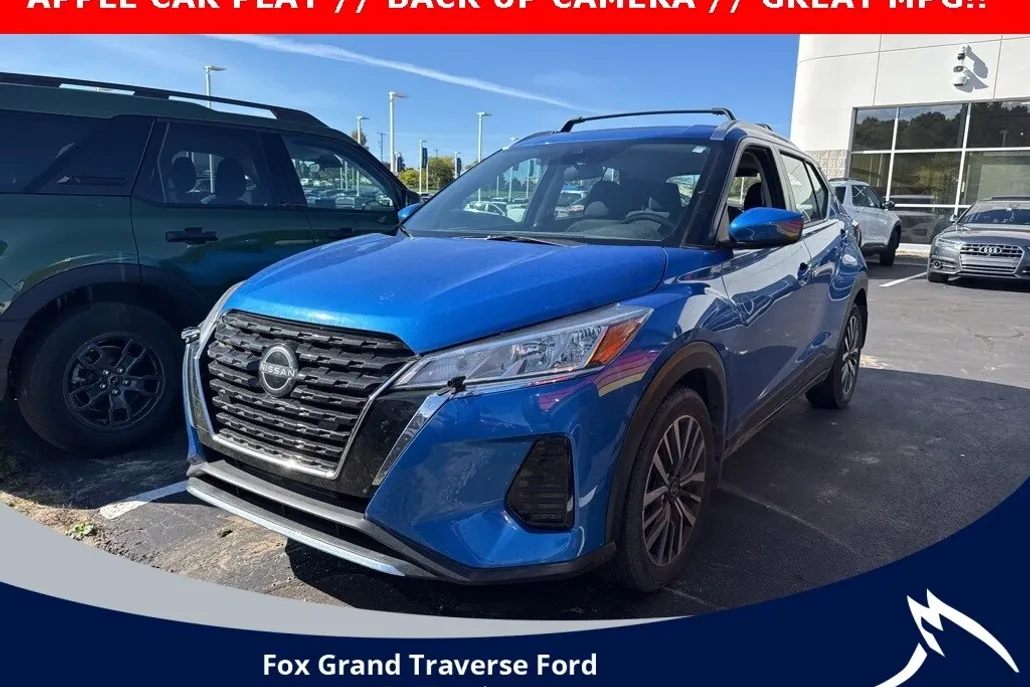 2022 Nissan Kicks SV photo 1