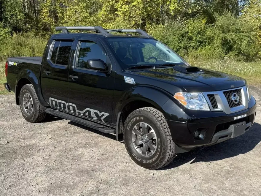 2021 Nissan Frontier Crew Cab PRO-4X photo 1