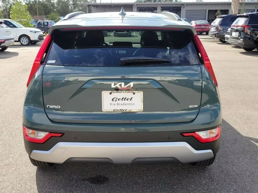 2025 Kia Niro EX photo 1