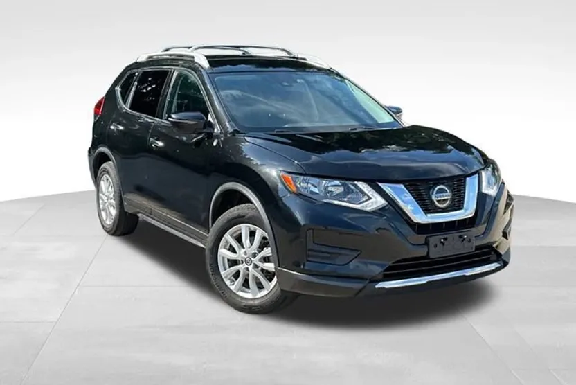2020 Nissan Rogue SV photo 1