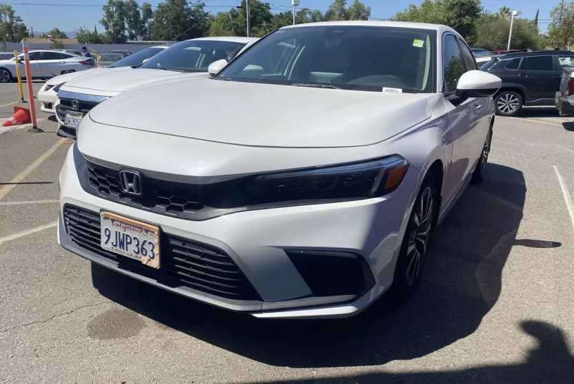 2024 Honda Civic Hatchback EX-L photo 1