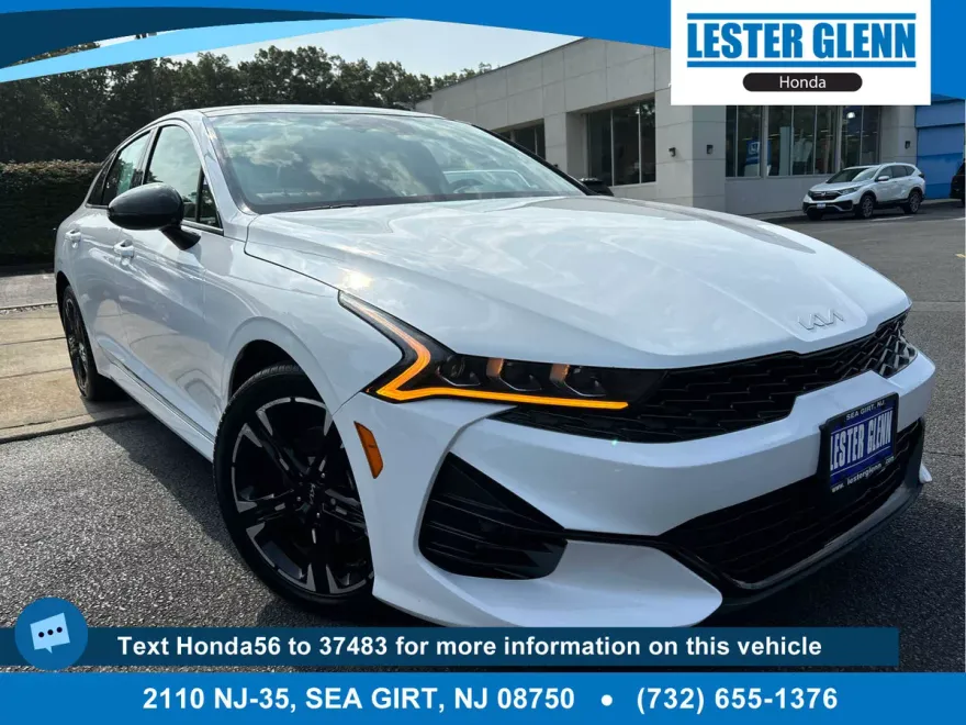 2023 Kia K5 GT-Line photo 1