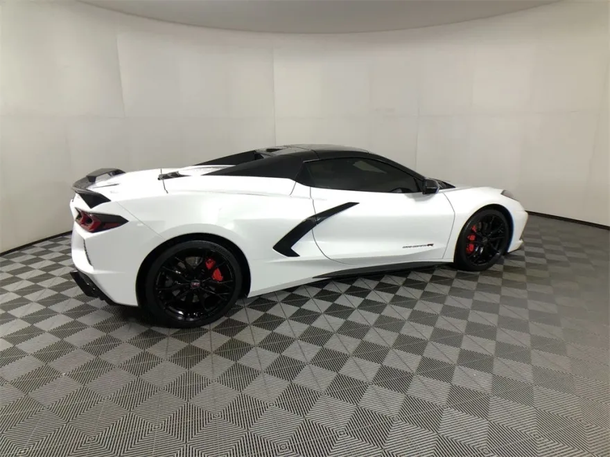 2023 Chevrolet Corvette Stingray 2LT photo 1