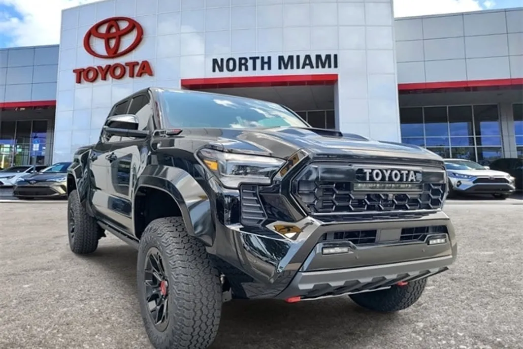 2025 Toyota Tacoma TRD Pro photo 1