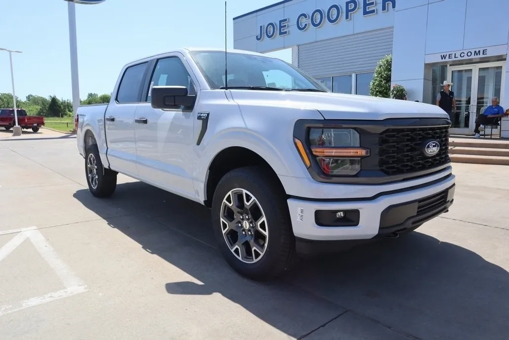 2025 Ford F-150 STX photo 1