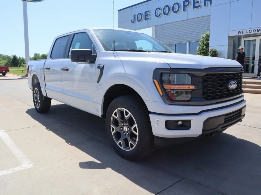 2025 Ford F-150 STX photo 1