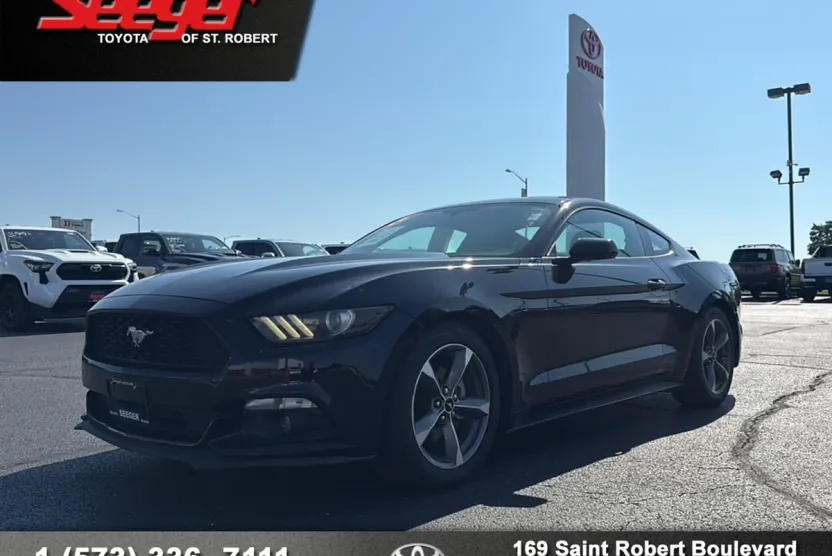 2016 Ford Mustang V6 photo 1
