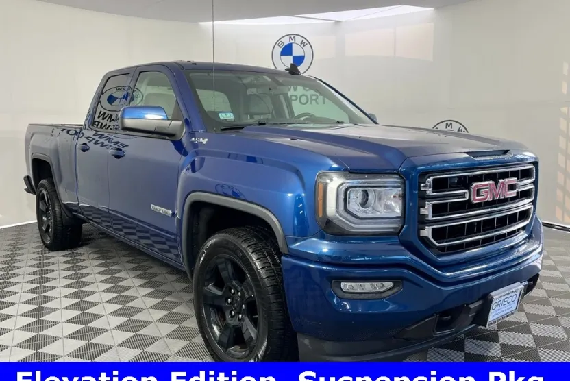 2017 Gmc Sierra Base photo 1