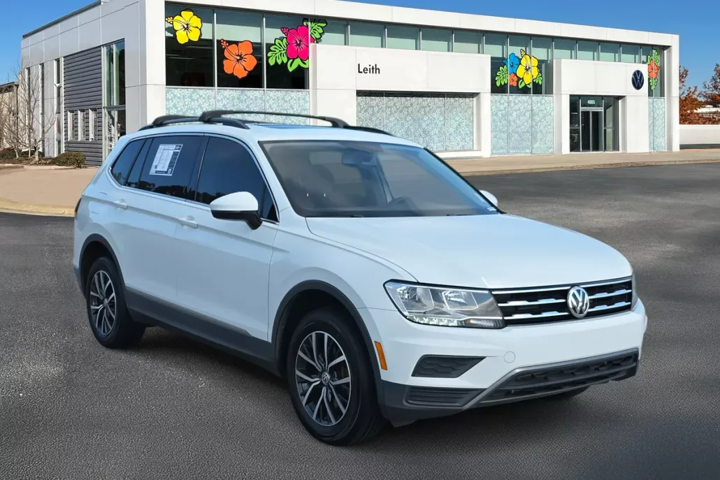 2020 Volkswagen Tiguan SE photo 1