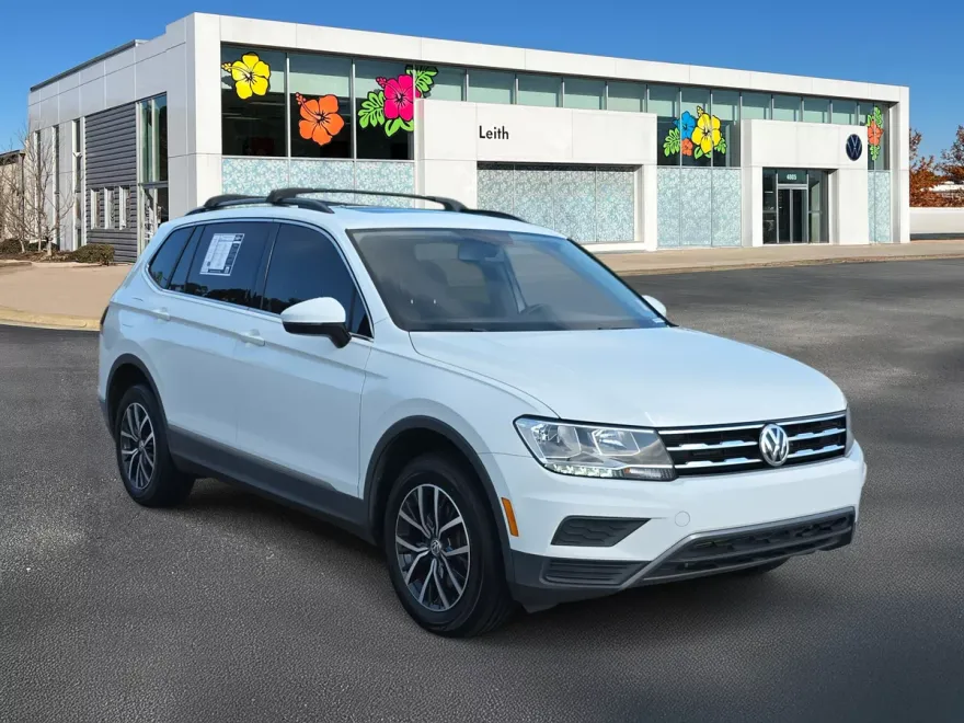 2020 Volkswagen Tiguan SE photo 1