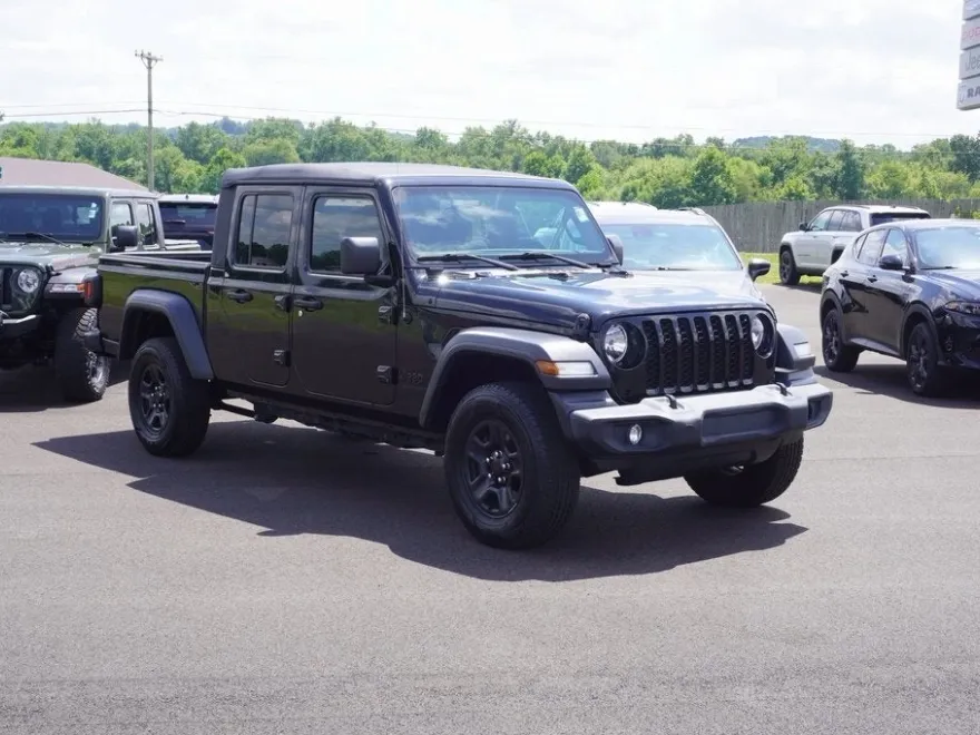 2021 Jeep Gladiator Sport photo 1
